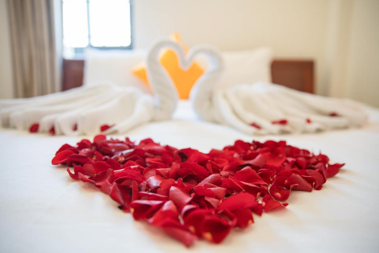 Lotus Rock 05 Hotel Дананг Экстерьер фото